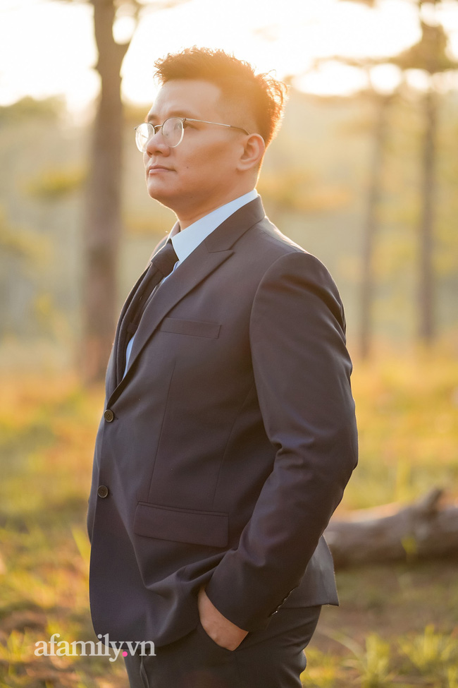 Cậu IT rơi nước mắt tiết lộ Hồ Văn Cường đang bị giam lỏng, không được sử dụng điện thoại: Cường ơi, em phải chịu sóng gió lần cuối cùng nữa thì thuyền mới ra khơi!-1