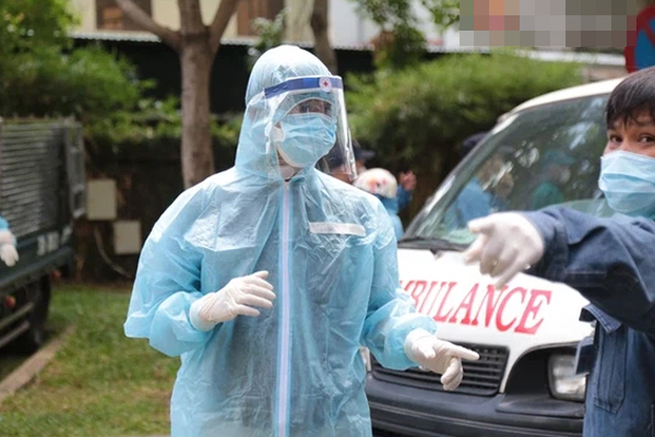 Hà Nội: Bé gái 6 tuổi, con người đi mua rau ở Đông Anh dương tính SARS-CoV-2-1