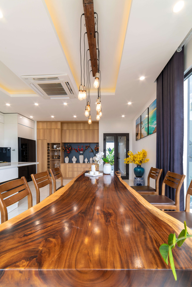 Căn nhà 5 tầng của vợ chồng Bát Tràng, thiết kế 3 ban công xanh nhưng vẫn đầu tư hẳn 400 triệu cho sân thượng 160m2-16