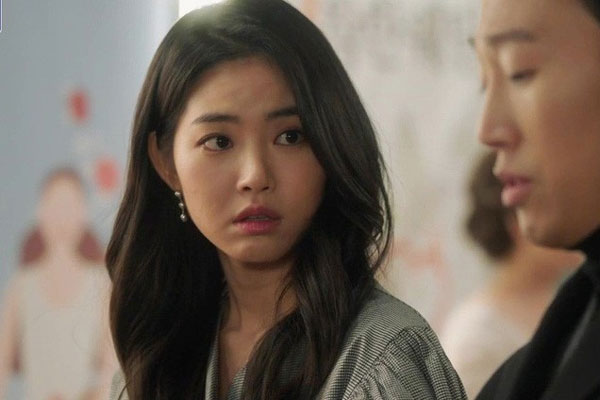 Bố đẻ ốm, vợ muốn đón về chăm nhưng chồng cấm cửa, màn nổi dậy&nbsp;của cô khiến anh phải lập tức thay đổi thái độ-2