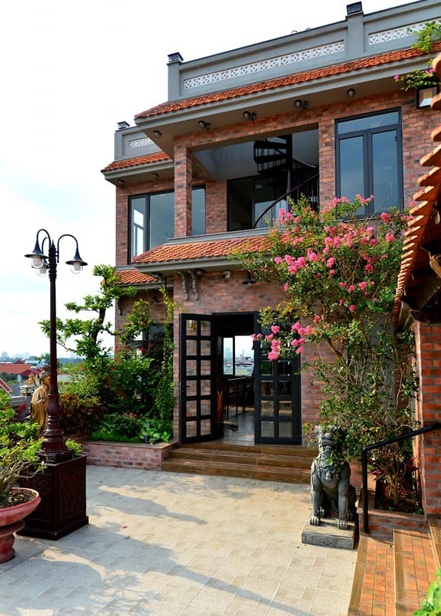Nhà cổ nằm trên nóc biệt thự gần 500m2 ở Hà Nội-6