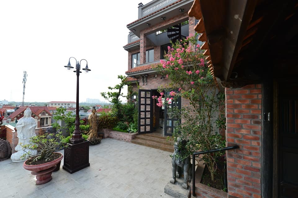 Nhà cổ nằm trên nóc biệt thự gần 500m2 ở Hà Nội-15