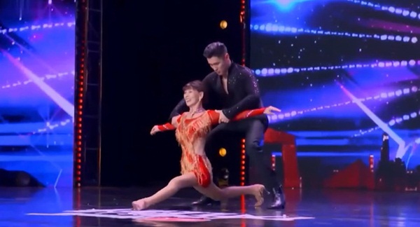 Cụ bà 80 tuổi với thần thái như gái 18 khiến hàng triệu người ngưỡng mộ, bí mật của vẻ đẹp khó tin này là điều không ai ngờ tới-1