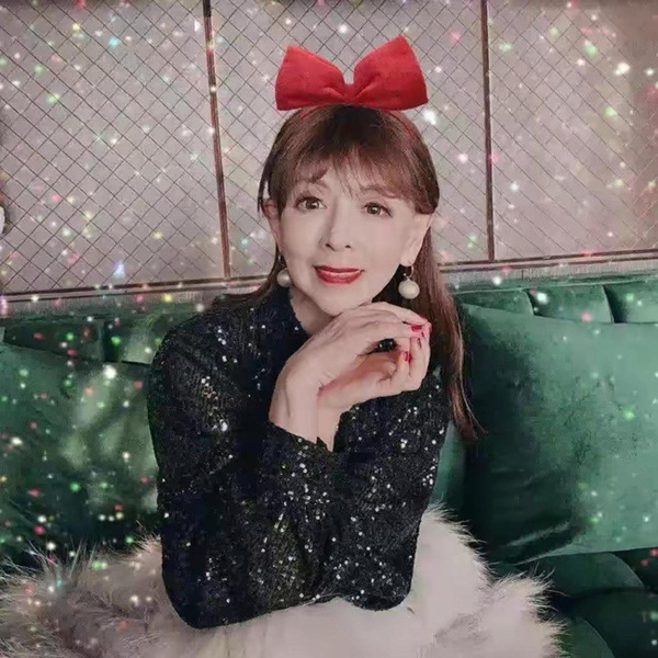 Cụ bà 80 tuổi với thần thái như gái 18 khiến hàng triệu người ngưỡng mộ, bí mật của vẻ đẹp khó tin này là điều không ai ngờ tới-4