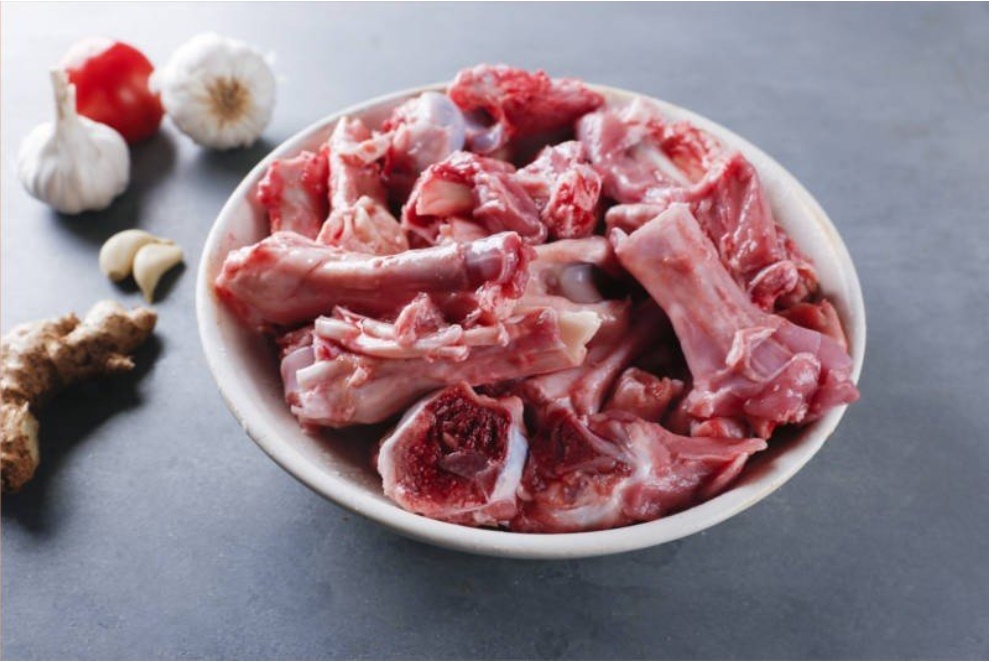 Mẹo chọn mua xương lợn tươi ngon, người bán cũng phải nể phục-1