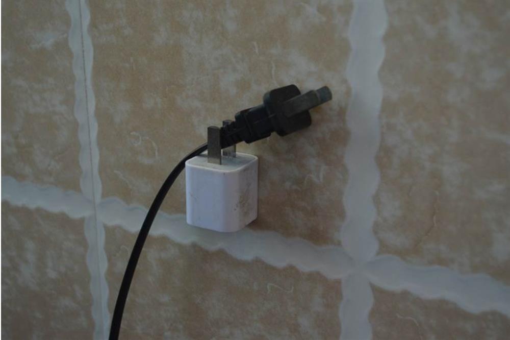 Đừng vứt bỏ những chiếc đầu sạc điện thoại đã lỗi thời, đặt chúng ở nhà sẽ rất hữu ích và có thể tiết kiệm hàng triệu đồng mỗi năm-3