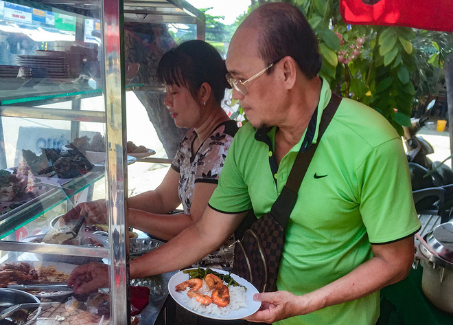 Nghệ sĩ Duy Phương: Tố con bỏ bê, than nợ nần và công khai tài khoản xin tiền khán giả-4