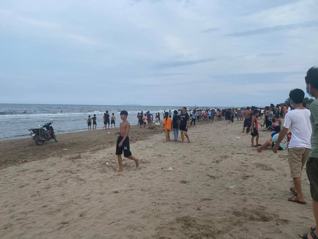 Vụ 3 học sinh tiểu học đuối nước thương tâm ở Thanh Hóa: Có 2 nạn nhân là anh em ruột, nam sinh còn lại cha mẹ không kịp về nhìn mặt lần cuối-1