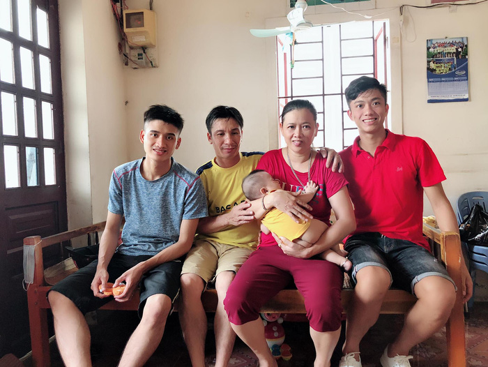 Bố mẹ cầu thủ tuyển Việt Nam: Thương các con vất vả, nhưng hãy vượt mọi khó khăn vì nhiệm vụ Tổ quốc-5
