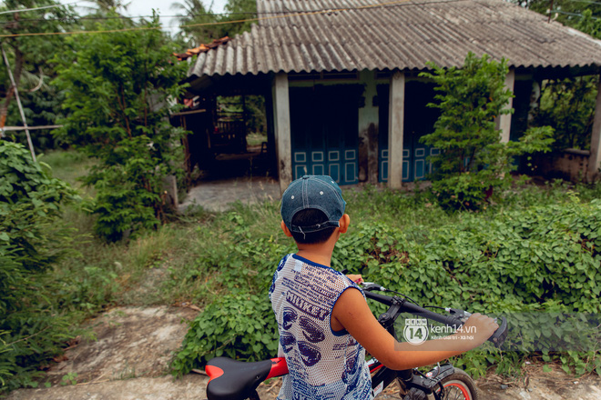 Trực tiếp đến Tiền Giang: Đau lòng khi thấy nhà Hồ Văn Cường bị bỏ hoang, hàng xóm kể lâu rồi không thấy bố mẹ ruột và Phi Nhung về thăm-12