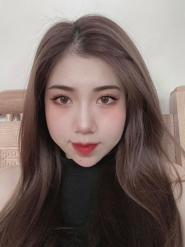 Em gái cầu thủ Văn Toàn ngày càng xinh đẹp, tiết lộ điều đặc biệt về anh trai-11