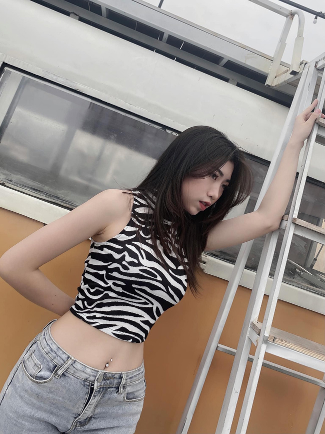 Em gái cầu thủ Văn Toàn ngày càng xinh đẹp, tiết lộ điều đặc biệt về anh trai-12