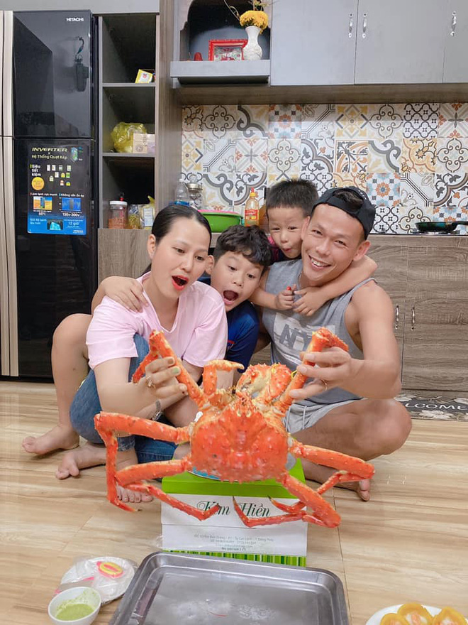 Thủ môn Bùi Tấn Trường: Từng mắc sai lầm chí mạng 12 năm trước, tin đồn giải nghệ và sự trở lại ngạo nghễ ở vòng loại World Cup 2022-6