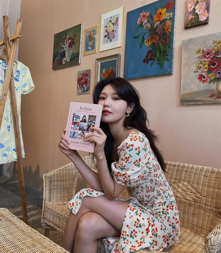 Mỹ nhân SNSD diện váy đẹp mê theo style Pháp, hội chị em 30+ lại có thêm nhiều ý tưởng mặc đẹp-1