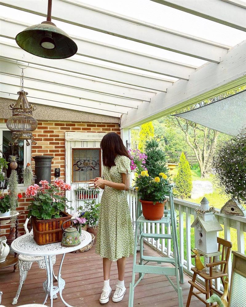 Mỹ nhân SNSD diện váy đẹp mê theo style Pháp, hội chị em 30+ lại có thêm nhiều ý tưởng mặc đẹp-6