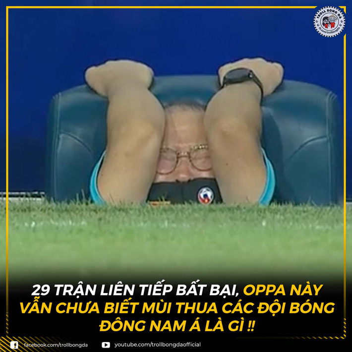 Ảnh chế ĐT Việt Nam thắng Malaysia: Tấn Trường cười tít mắt vì được lên tivi nhiều-10