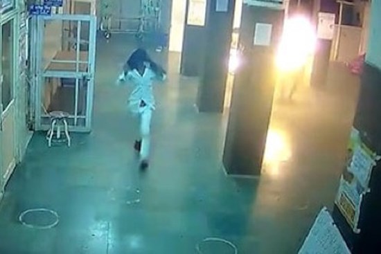 Bệnh nhân bị thiêu sống trong bệnh viện ở Ấn Độ