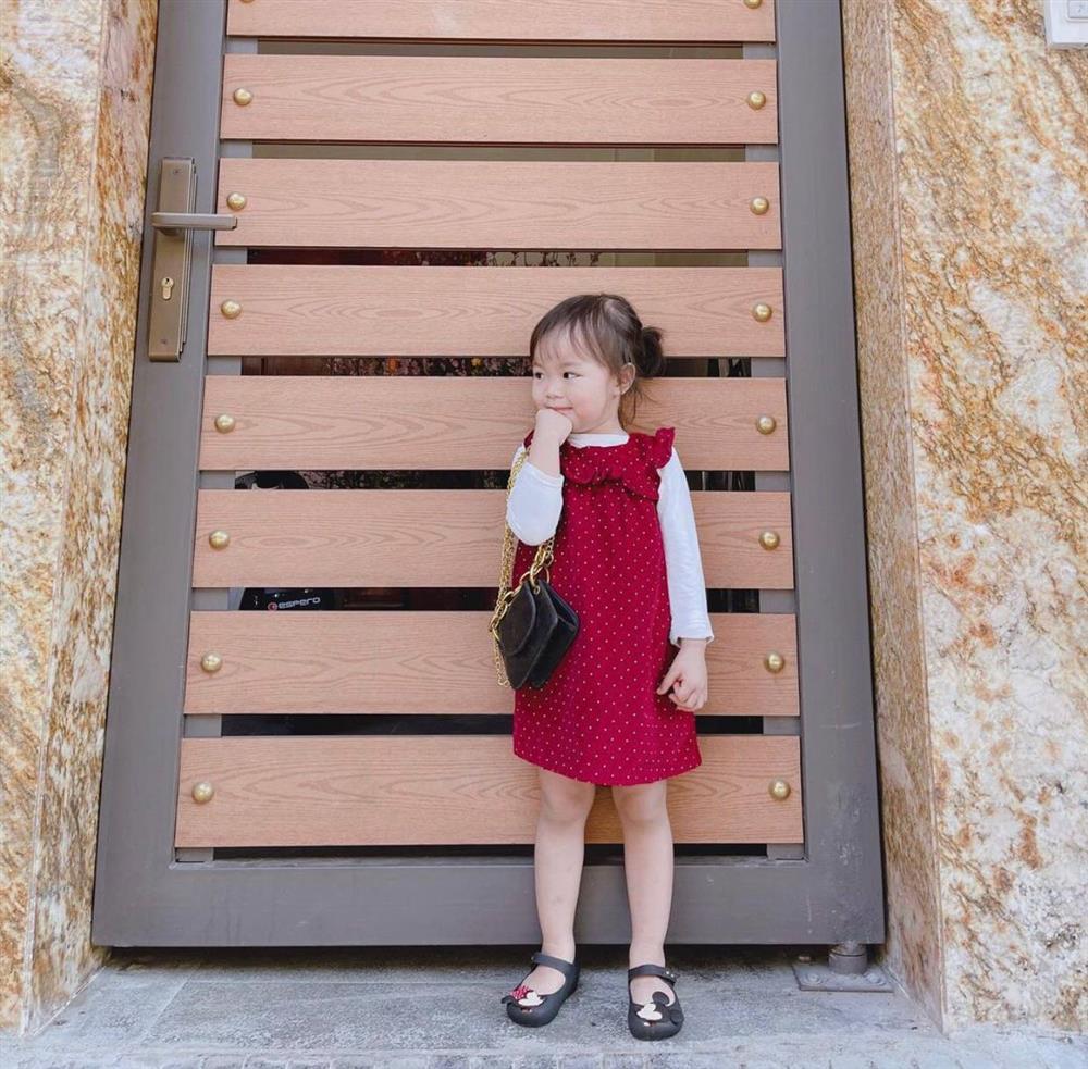 Bất ngờ với ngoại hình hiện tại của con gái Quế Ngọc Hải: Lớn bổng, xinh xắn, dân tình đoán sớm muộn cũng thành hot girl thôi-8