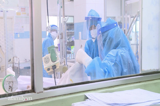 NÓNG: 3 nhân viên Bệnh viện Bệnh Nhiệt đới TP.HCM dương tính với SARS-CoV-2-1