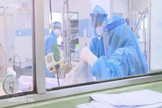 NÓNG: 3 nhân viên Bệnh viện Bệnh Nhiệt đới TP.HCM dương tính với SARS-CoV-2