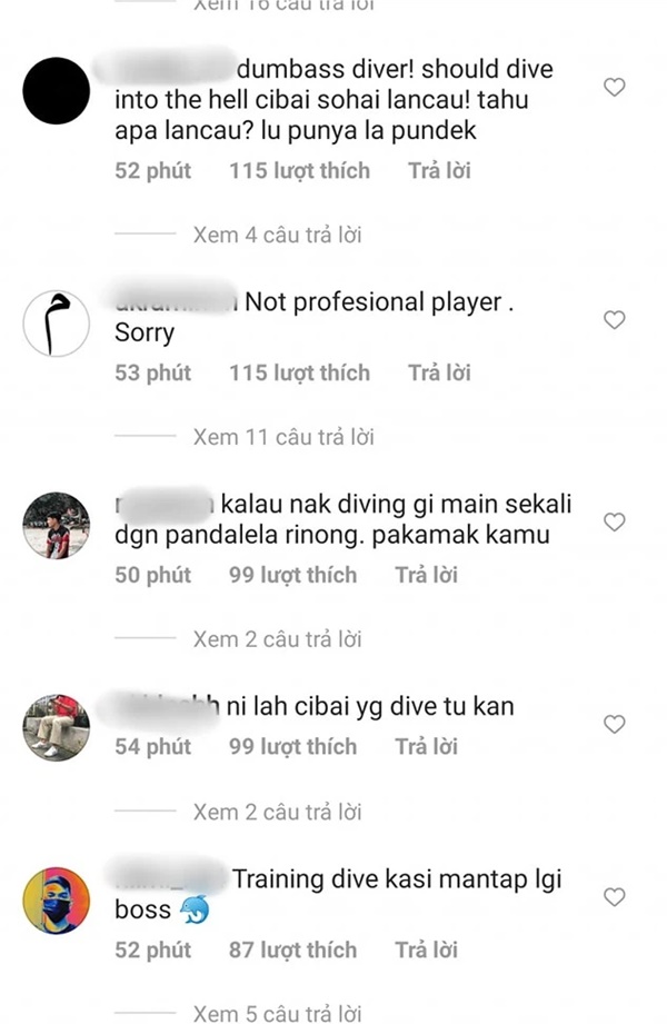 Pha xử lý đỉnh cao, khéo léo từ phía Văn Toàn trước sự tấn công của CĐV Malaysia-1