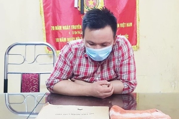 Thanh niên dương tính SARS-CoV-2 đi qua chốt kiểm soát COVID-19 thách thức, đe doạ công an-1