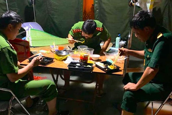 Bão số 2 giật cấp 10 đổ bộ đất liền từ Thái Bình đến Nghệ An, gây mưa dông gió giật cho khu vực Bắc Bộ-2