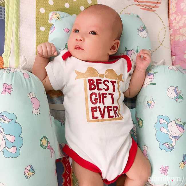 Đinh ninh ăn nhiều trứng vịt lộn khi mang thai sẽ đẻ con rậm tóc, mẹ trẻ bật ngửa khi thấy em bé ra đời-1