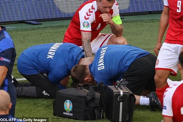 Dù đã tỉnh lại, Eriksen nhiều khả năng sẽ phải giải nghệ sau cú đột quỵ kinh hoàng tại Euro 2020-3