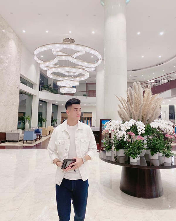 So găng” nhan sắc Tiến Linh xưa và nay: Dậy thì thành công quá trời ơi!!!-6