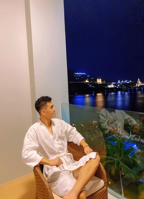 So găng” nhan sắc Tiến Linh xưa và nay: Dậy thì thành công quá trời ơi!!!-5