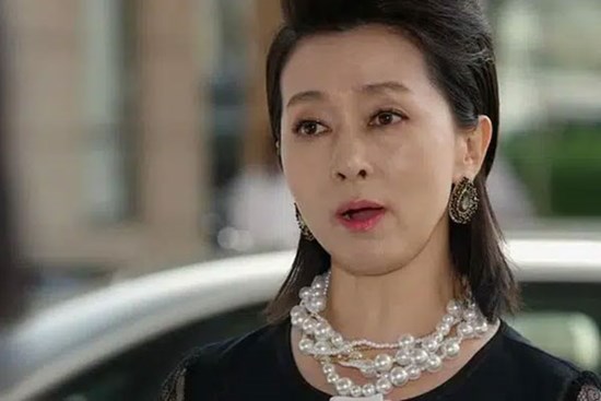 Không nghe lời bạn trai căn dặn, tôi thật thà nói bệnh tình của mình cho mẹ chồng tương lai biết, để rồi nhận trái đắng