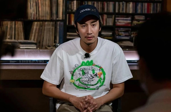 Lee Kwang Soo trong mắt NSX Running Man trước giờ chia tay: Cậu ấy không phải là đồ ngốc-2