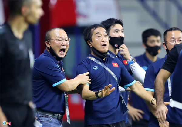 Người đại diện phủ nhận HLV Park sắp rời tuyển Việt Nam-1