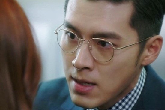 Tan làm sớm tình cờ gặp vợ đi ngược đường về, tôi bám theo rồi chết lặng nhìn cảnh tượng trong căn nhà cấp 4 ọp ẹp ấy