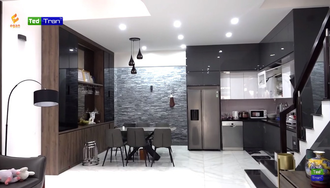 Hé lộ nhà mới đã hoàn thiện của Quế Ngọc Hải tại Vinh: Nội thất sang-xịn-mịn đều do bà xã chọn, riêng phòng xông hơi đã 200 triệu!-10