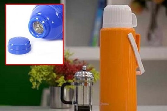 Tại sao nên chừa một khoảng trống giữa nước sôi và nắp phích? Điều đơn giản nhưng nhiều người chưa biết