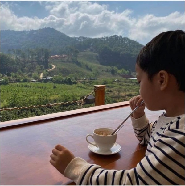 Không để con sa đà vào công nghệ, quý tử nhà Tăng Thanh Hà thư giãn bằng cách này khiến mẹ nào cũng phải khen và học tập-6