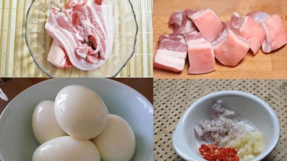 Mẹo nhỏ khi làm thịt kho tàu: Thêm vài giọt này món ăn mềm ngon, mỡ trong veo tan ngay trong miệng-1