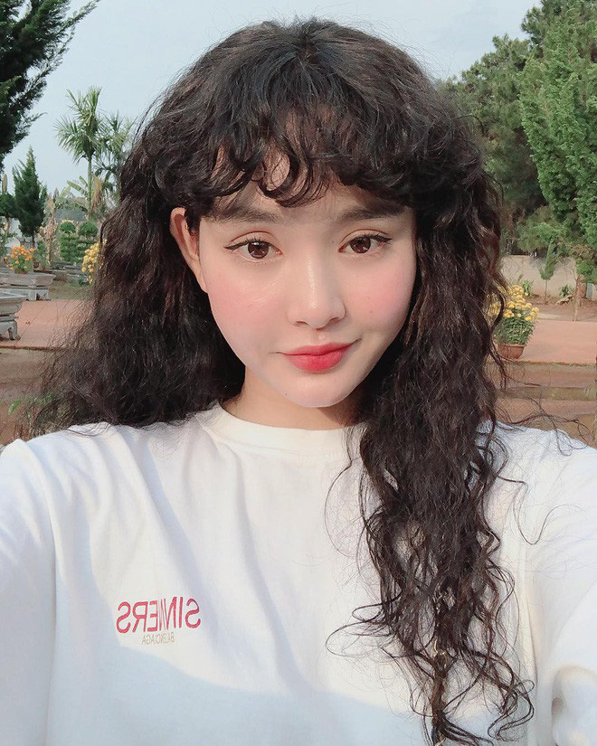 Để tóc xù mì đẹp nhất Vbiz chắc chắn là Khánh Linh!-2