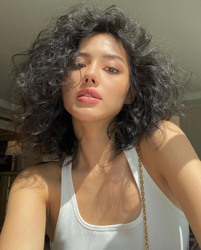 Để tóc xù mì đẹp nhất Vbiz chắc chắn là Khánh Linh!-6