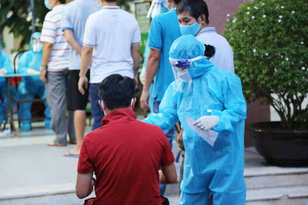 Chi tiết 6 chuỗi lây nhiễm mới phát hiện tại TP.HCM với 310 ca bệnh chỉ sau 10 ngày bùng phát-1