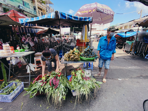 Hôm nay Tết Đoan Ngọ cả Sài Gòn đi chợ sớm: Cơm rượu - bánh tro chiếm hết spotlight-10