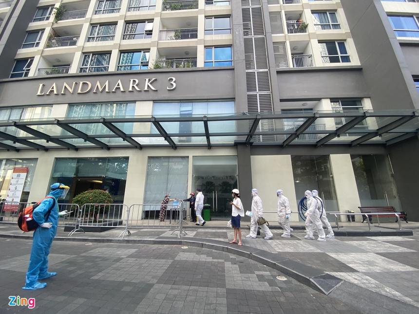 Phong tỏa tạm thời tòa Landmark 3 trong Vinhomes Central Park-1