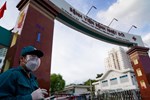 Bệnh viện K cơ sở Tân Triều dỡ phong tỏa sau 37 ngày-17