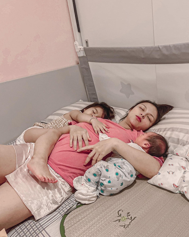 Nữ diễn viên Hướng dương ngược nắng: Bầu xinh hết nấc, đẻ xong nhìn xuề xòa đúng chuẩn mẹ bỉm sữa-1