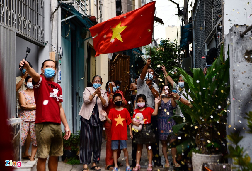 Những loại hình nào ở TP.HCM được hoạt động sau 0h ngày 15/6?-1