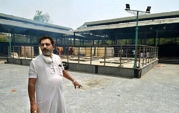 Người ta bỏ xác chết trước cửa, chẳng nói gì: Nhân viên lò hỏa táng Ấn Độ nhớ về những ngày kinh hoàng-6