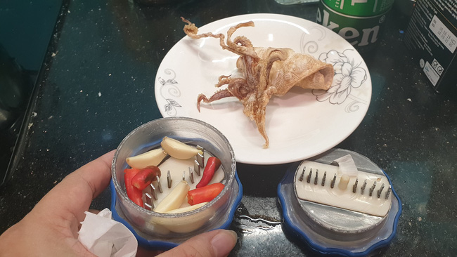 Tối nay Việt Nam gặp UAE, mách mọi người cách nướng mực siêu tốc: 3 phút xong, an toàn, thơm ngon hết sảy-5