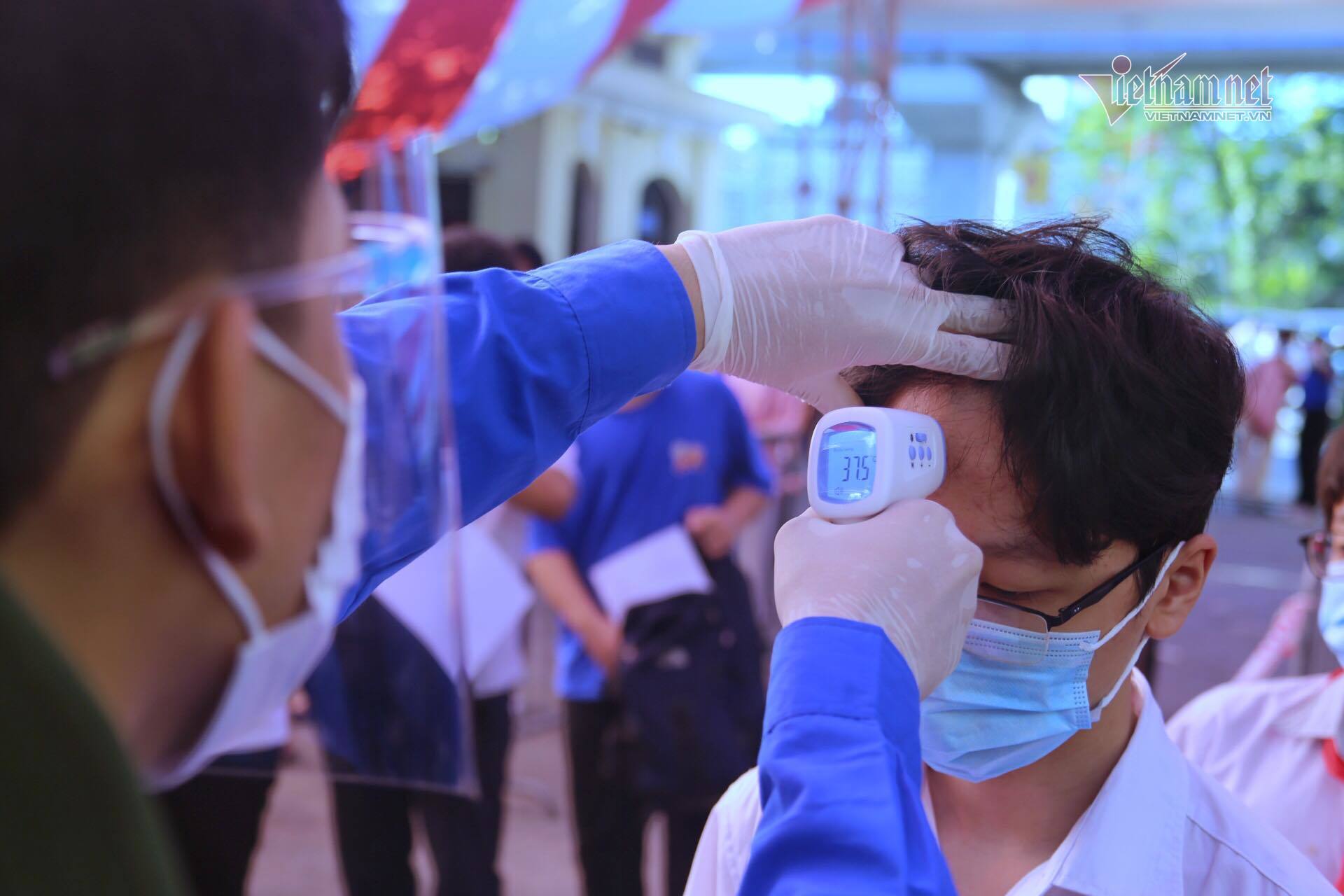 Gần 6.000 sĩ tử thi ngày thứ 4 vào lớp 10-1